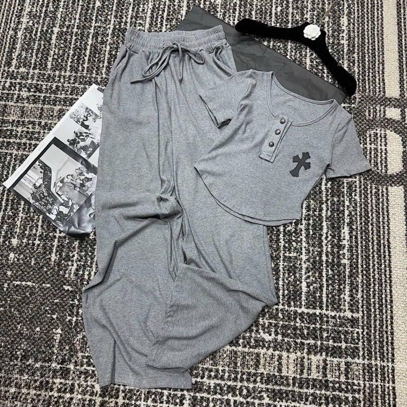 Sét Bộ áo thun Tay Ngắn chữ thập + Quần Xuông Hàng QC