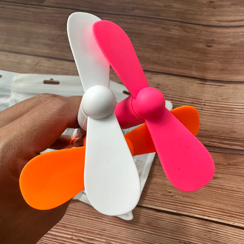 Quạt USB Mini 2 Cánh Dẻo Choetech