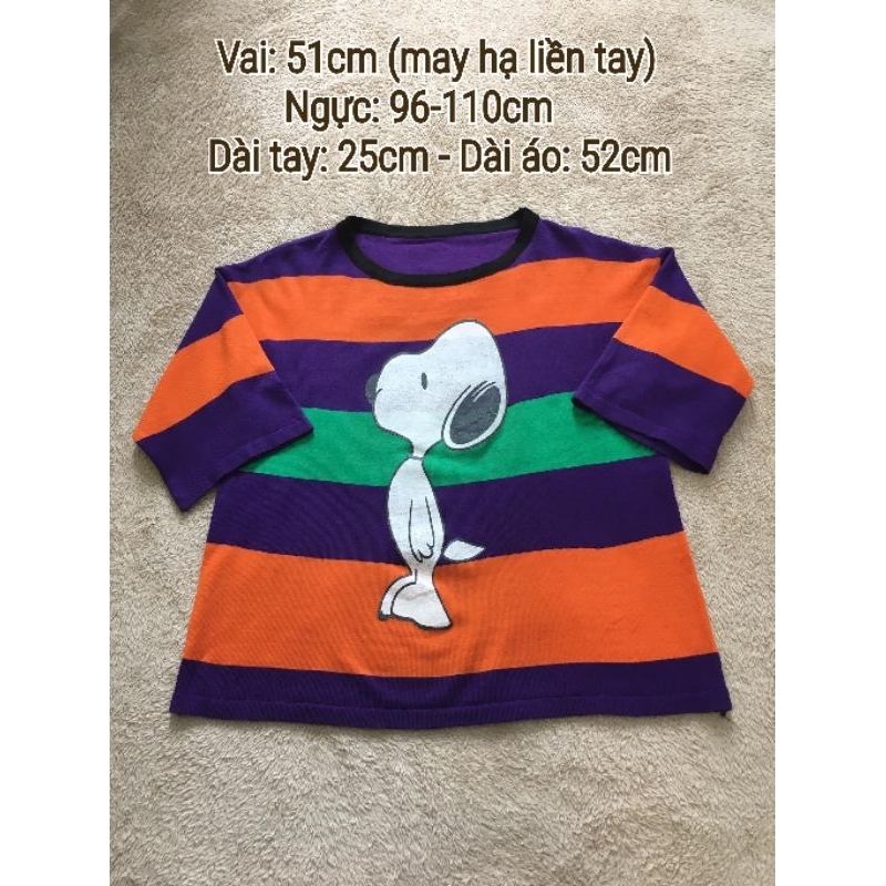 Áo dệt kim nữ kẻ sọc ngang màu tím phối cam xanh lá in hình cổ tròn tay ngắn (Secondhand/Used/Si tuyển)