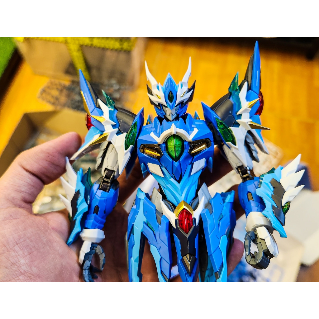 Mô hình Gundam MG 1/100 lắp ghép Aobing HiRM MNP-XH03 của Motor Nuclear kèm đế led trưng bày