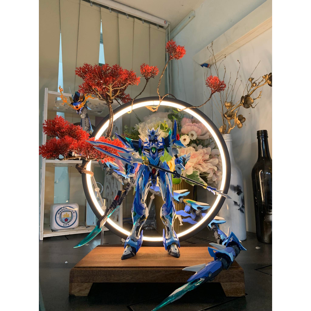 Mô hình Gundam MG 1/100 lắp ghép Aobing HiRM MNP-XH03 của Motor Nuclear kèm đế led trưng bày