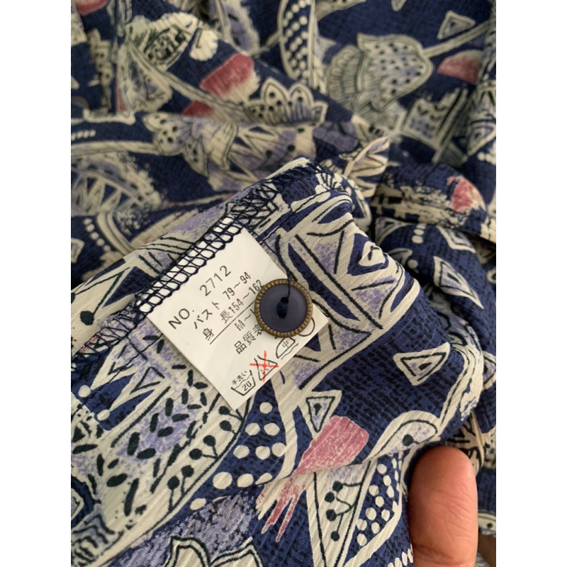 Áo sơmi cổ tròn, họa tiết vin, hàng si Nhật