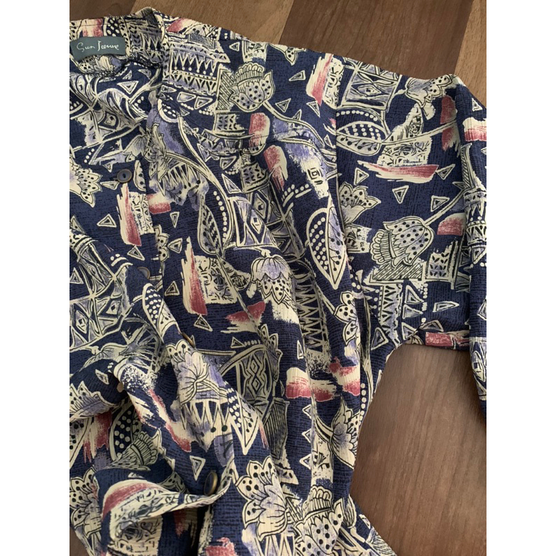 Áo sơmi cổ tròn, họa tiết vin, hàng si Nhật