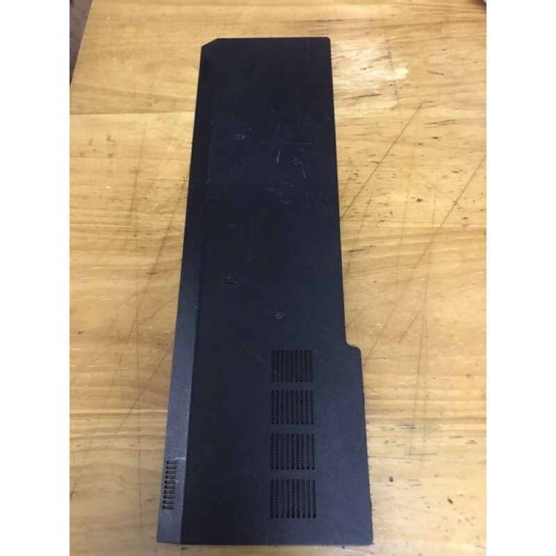 Thay vỏ laptop nắp che  Ram + HDD laptop Dell 3542