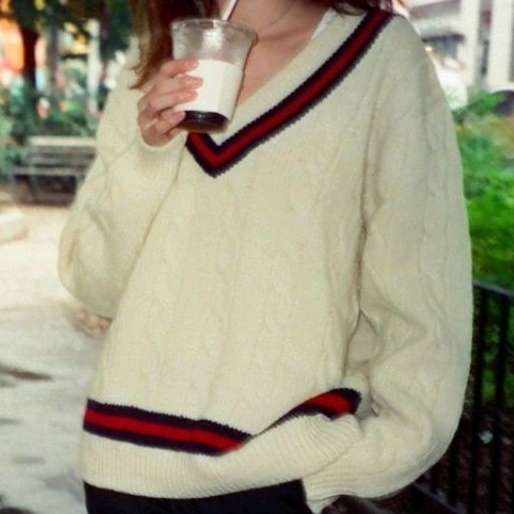 Áo Len hoodie cơ bản Brandy Melville