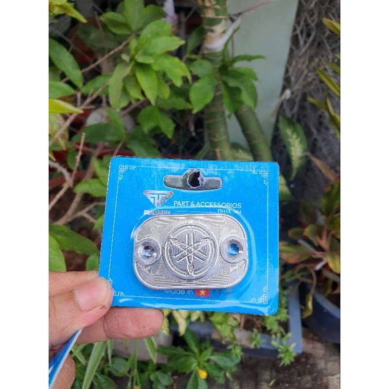 Nắp bình dầu inox cho Sirius Yamaha và Wave s110 Vision AB