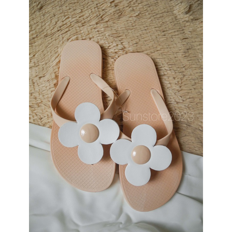 Dép kẹp bông hoa