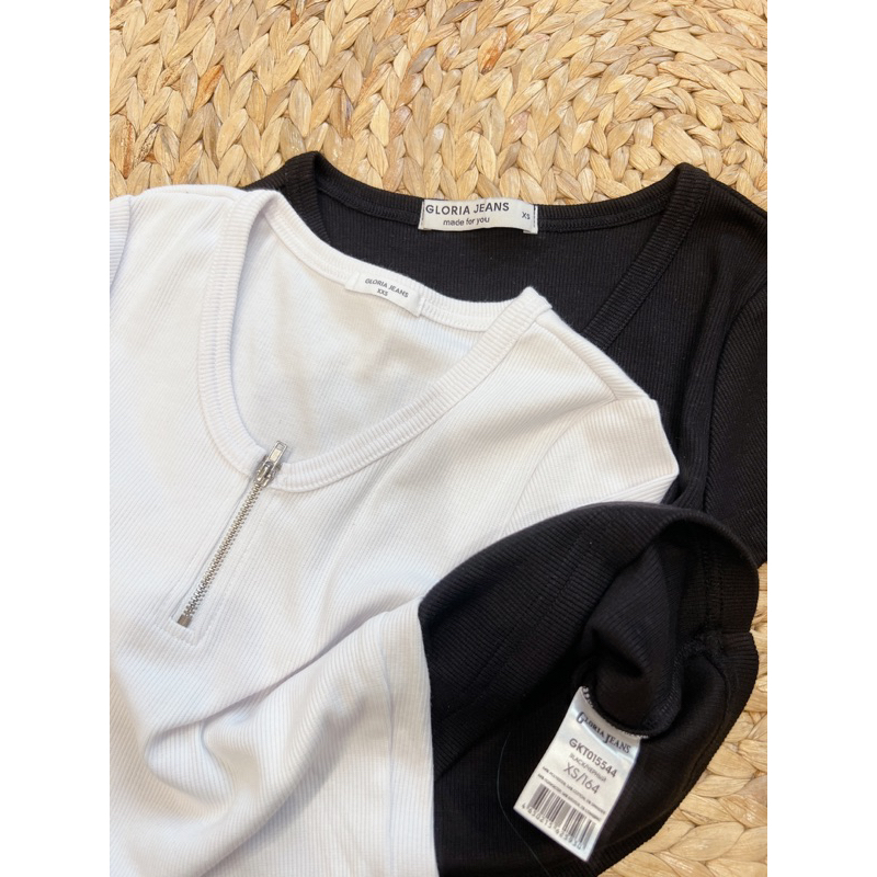 Áo croptop dư xịn size nhỏ