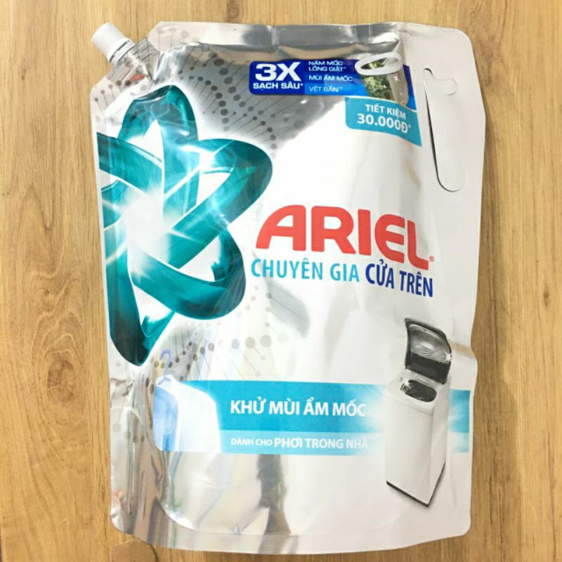 Nước giặt Ariel Chuyên Gia Cửa Trên khử mùi ẩm mốc 1.8kg