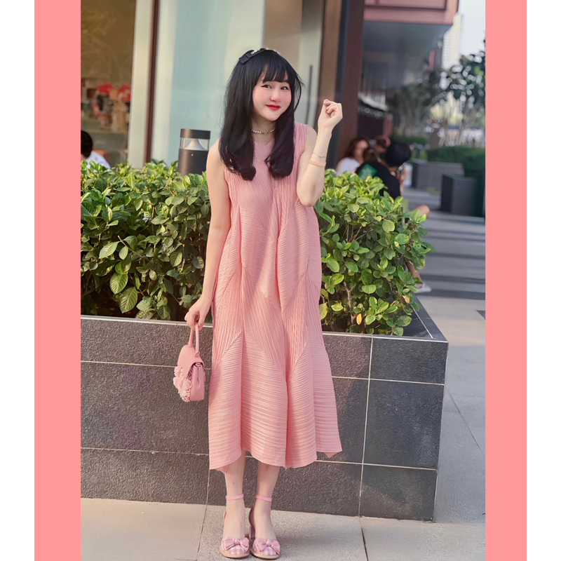 Đầm lò xo sát nách màu hồng ( ảnh chính chủ)