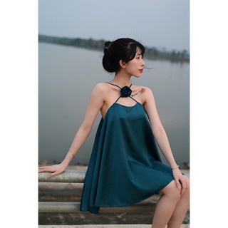 Váy lụa dáng ngắn xoè đính hoa ( Ảnh Thật - CEE RI )