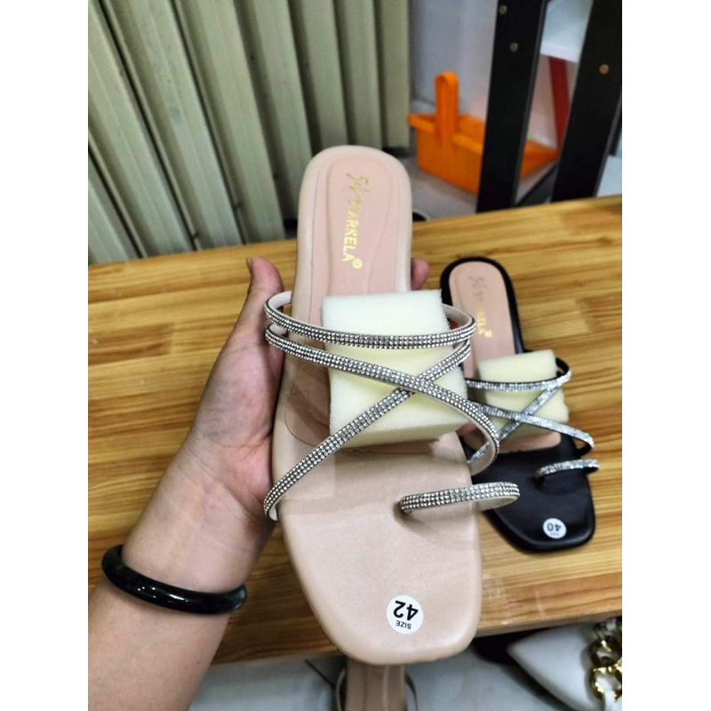 Giày nữ gót 4cm 3 dây chéo xoàn bigsize 35-45 hình chụp thật