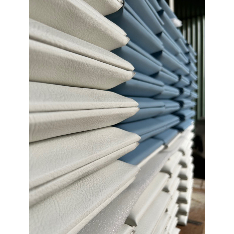 Tấm ốp bọc da trang trí phòng vui chơi tránh va đập cho bé