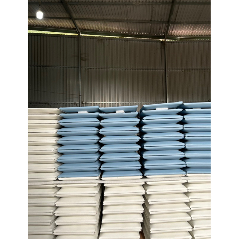 Tấm ốp bọc da trang trí phòng vui chơi tránh va đập cho bé