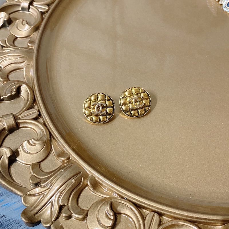 Bông Tai Hãng Sang Chảnh