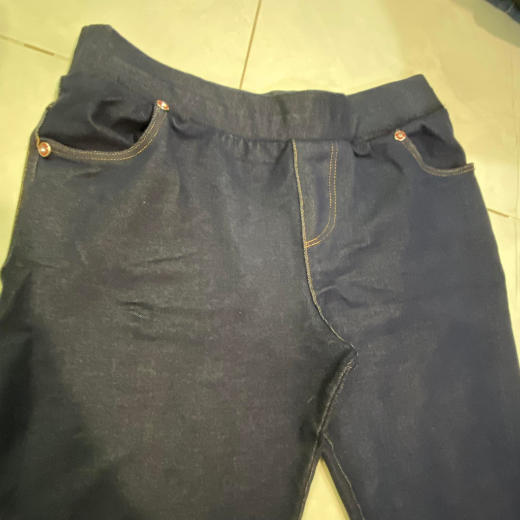 Quần jeans dài form baggy lưng ngắn và lưng cao size S