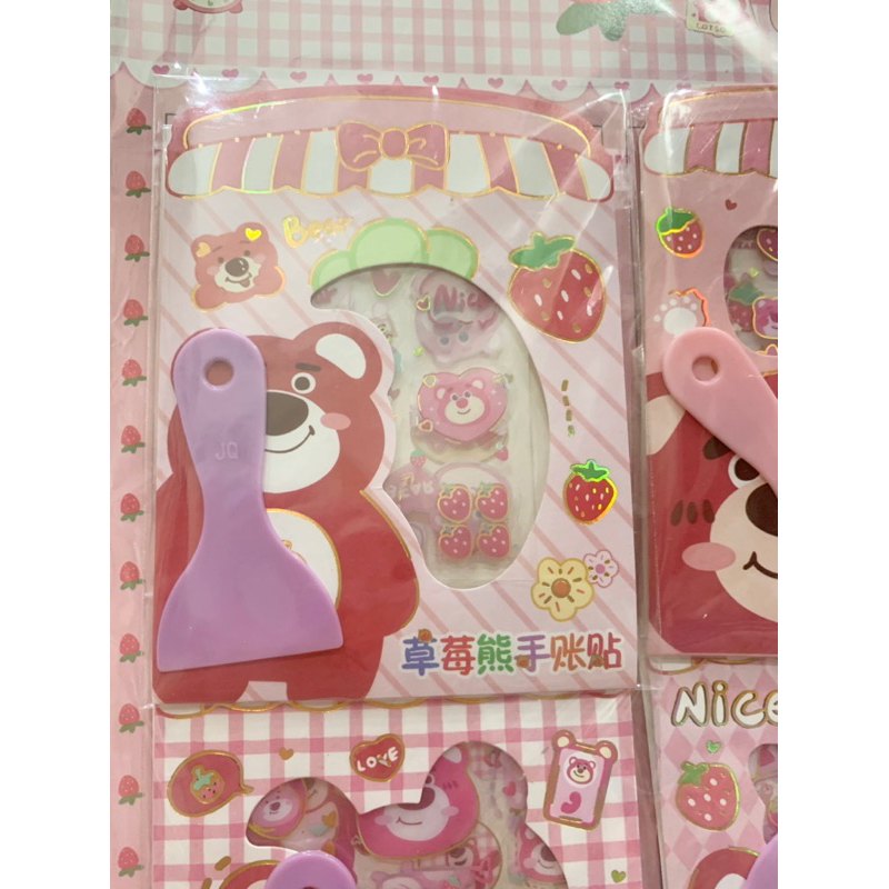 Combo 20 set sticker chống nước Gấu Dâu Lotso dễ thương kèm dụng cụ cán sticker