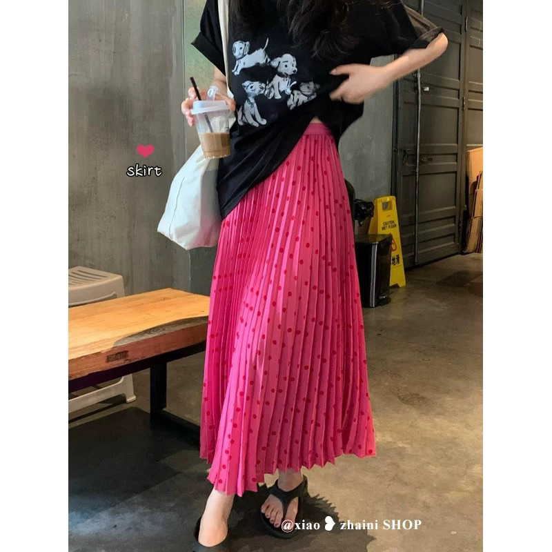 Chân váy xếp ly hồng