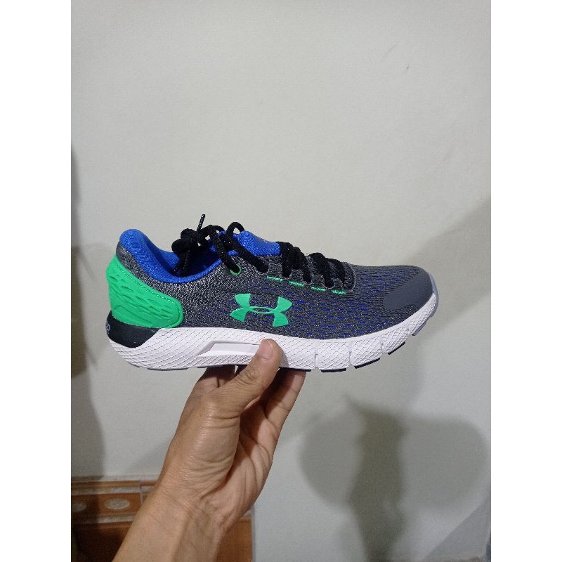 Giày  under armour nam, nữ xuất dư.