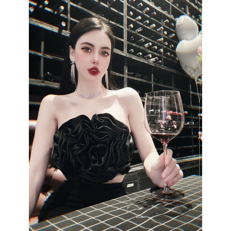 Áo cúp hình hoa bo chun sau