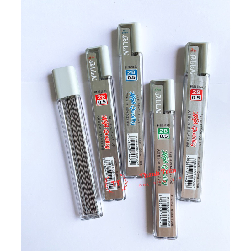 Bút chì kim bấm gấu dâu lotso dễ thương. Ngòi 0.5mm