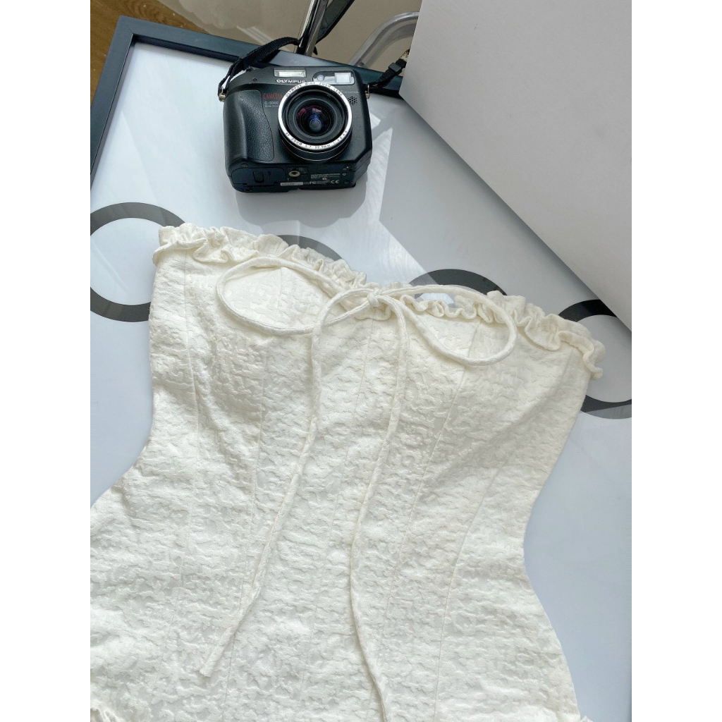 CILYS TOP - Áo thiết kế chất liệu cotton in nổi, hàng 2 lớp có sẵn mút ngực, có size SML | BigBuy360 - bigbuy360.vn