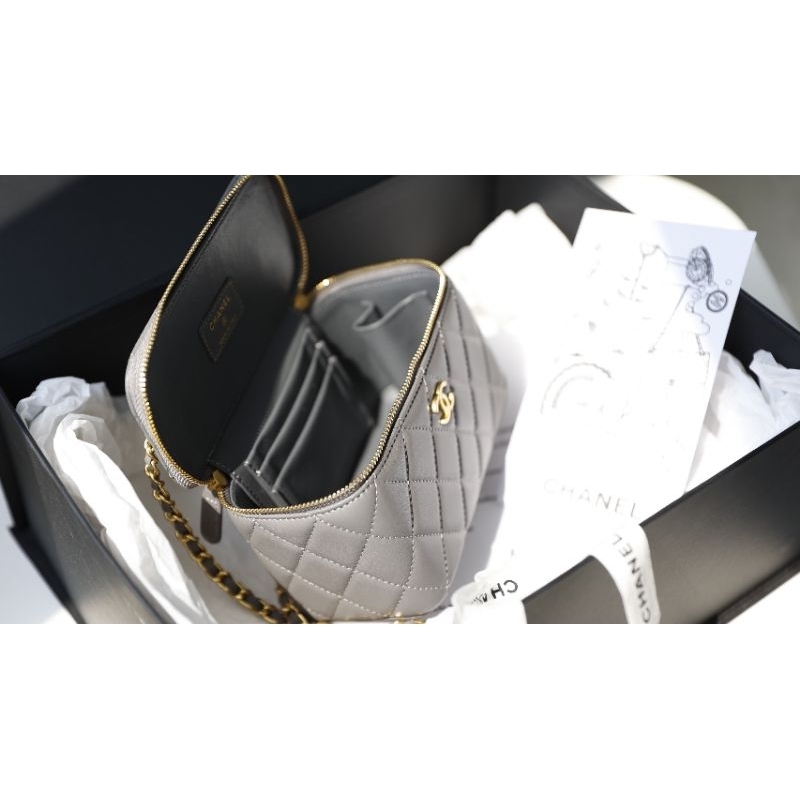 Túi xách nữ sang chảnh C.N Vanity 4 màu da bê 100% quai xách kim loại mới đẹp dã man