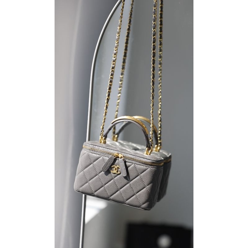 Túi xách nữ sang chảnh C.N Vanity 4 màu da bê 100% quai xách kim loại mới đẹp dã man