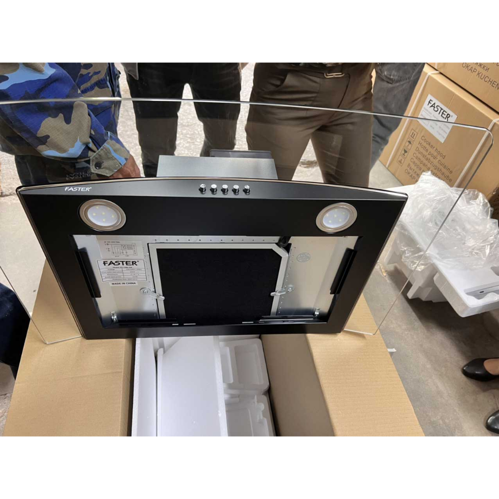 Máy hút mùi kính cong Faster FS 3388-90B Máy chạy êm, Hút siêu khỏe 1200m3/h, Bảo hành 24 Tháng