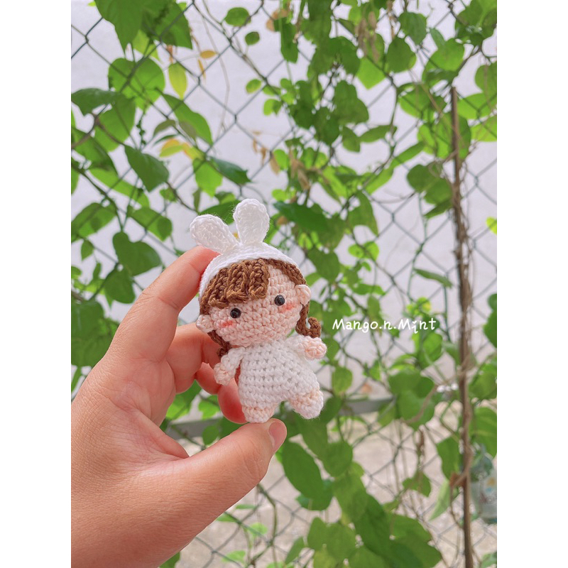 Bé thỏ xinh xắn móc khoá len Handmade