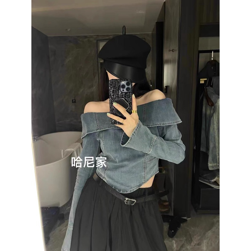 Áo jeans trễ vai hot