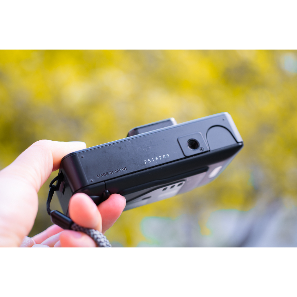 Konica Big Mini 35mm f3.5 màu đen lỗi