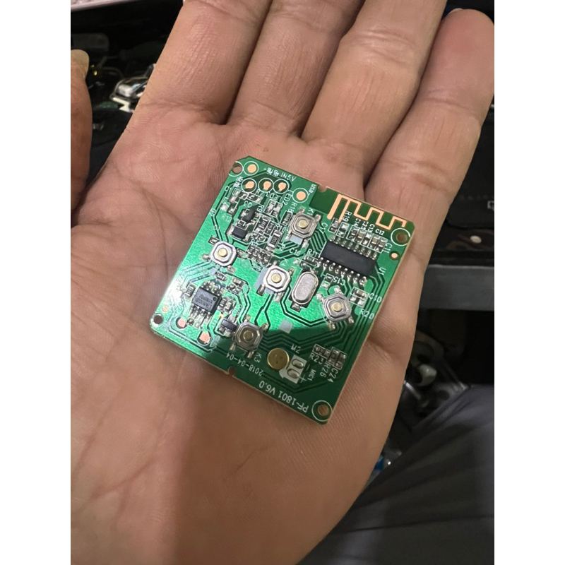 Loa mini từ neo và mạch khuếch đại bluetooth 5.0, pin 18650