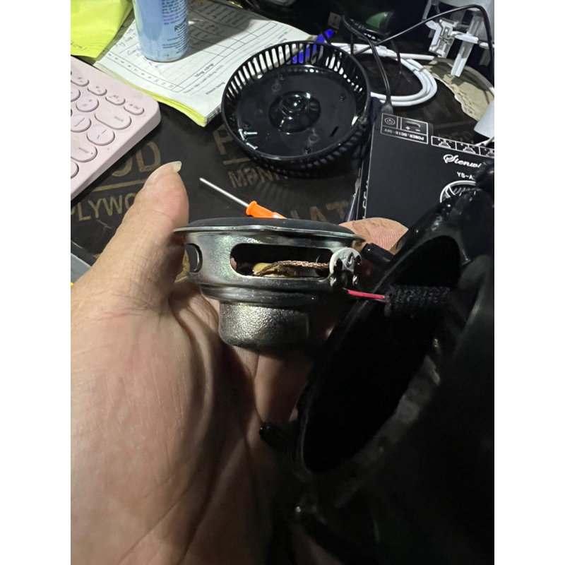 Loa mini từ neo và mạch khuếch đại bluetooth 5.0, pin 18650