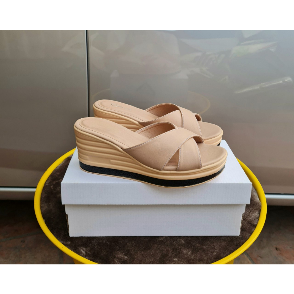 Dép quai chéo xuông 7cm quai da Microfiber đế PU nhẹ chống trượt