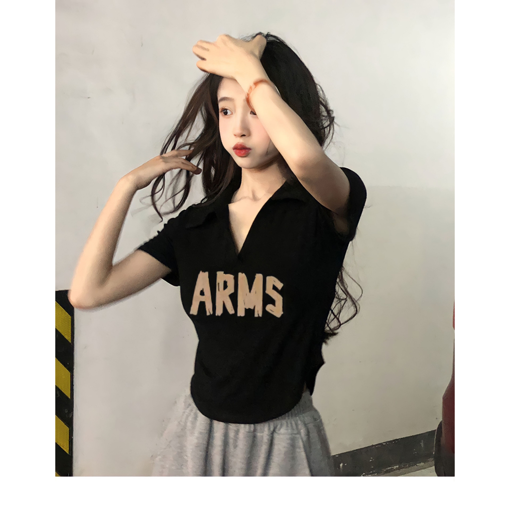 Áo Croptop Nữ ARMS Cổ V Vạt Bầu 🦋 Áo Crt Cổ Polo Cộc Tay In Chữ 2 Màu 🦋 | BigBuy360 - bigbuy360.vn