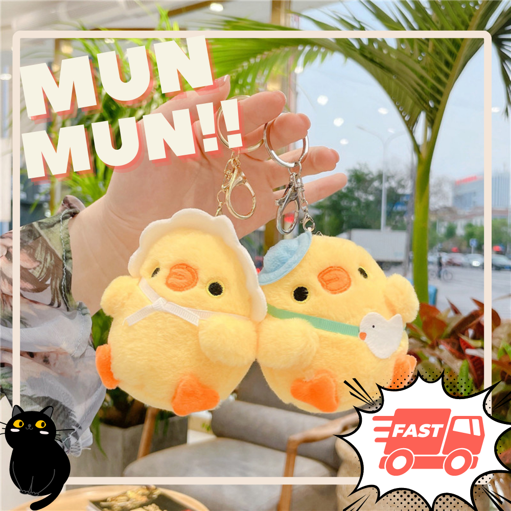 Móc khóa gà bông đội nón Mun Mun Store