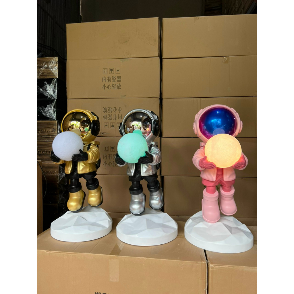 BearBrick-Mô hình,Tượng phi hành gia có loa bluetooth và đèn sạc nhiều màu-decor nhà cửa,quán ba,quà tặng rẻ đẹp hot hit