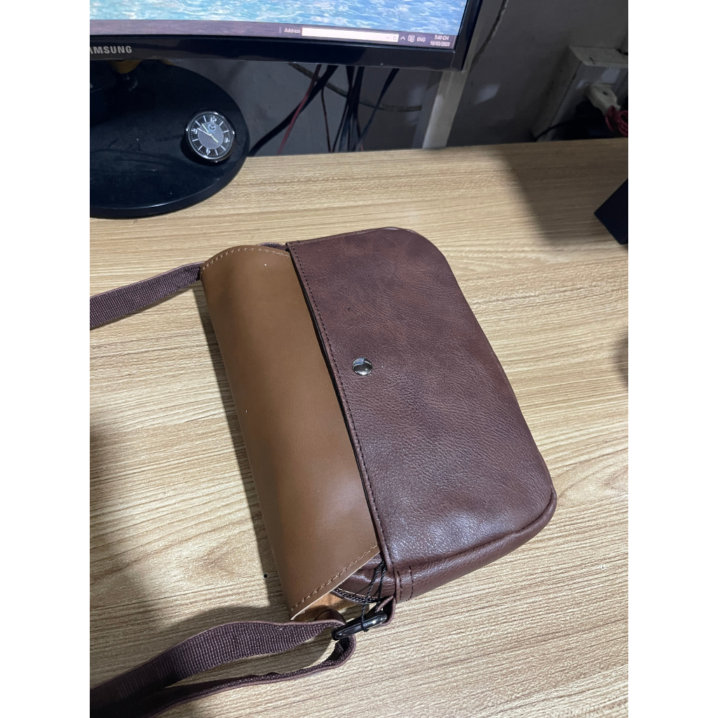 Túi đeo chéo da Nam nữ siêu XINH chống nước kiểu trơn nắp gập Plaine G4 [MẪU MỚI]