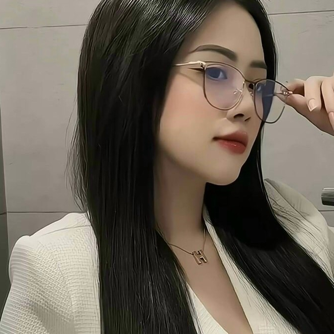 Gọng Kính Nữ Dáng Cánh Tiên