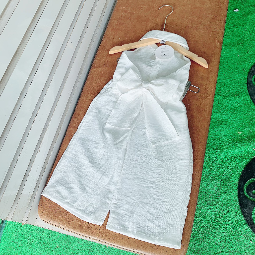 Sét bộ bé gái kiểu áo croptop quần ống suông chất đũi 10kg đến 20kg màu trắng