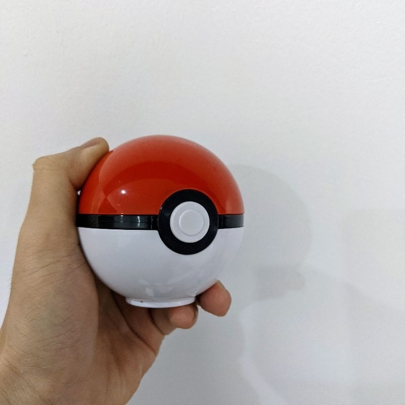 Mô hình Pokemon Pokeball Bulbasaur ếch kỳ diệu