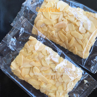 1 BÁNH NGÓI HẠNH NHÂN