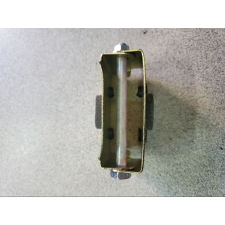 Bát yên trước xe Cúp 81, 82.