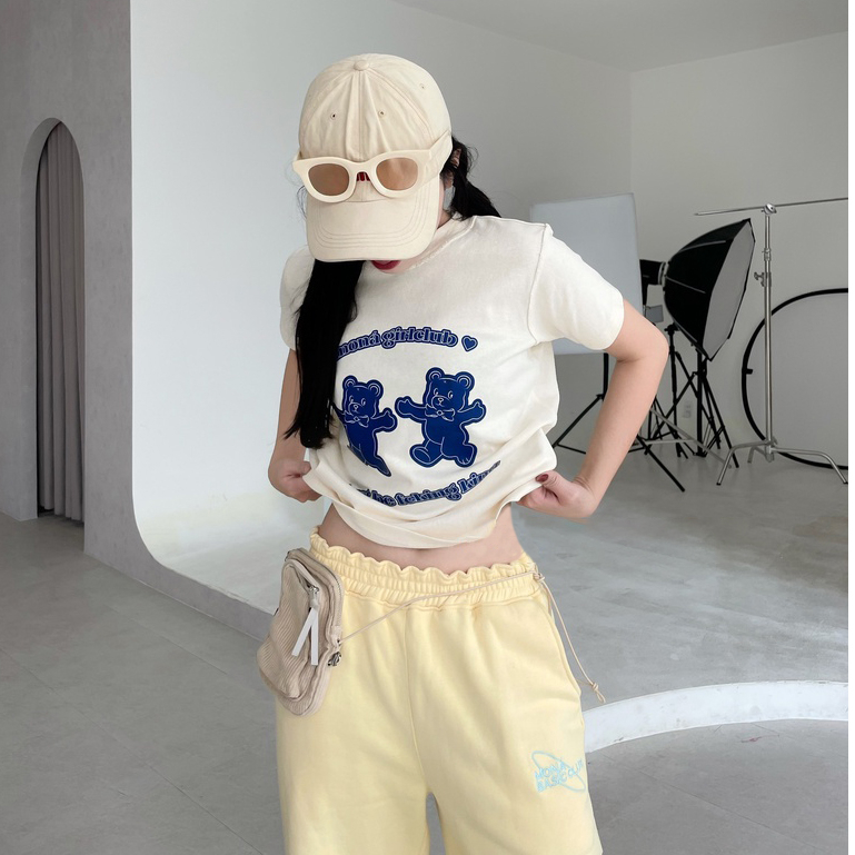 Áo thun baby tee Thời Trang MONO - GUMMY KEM