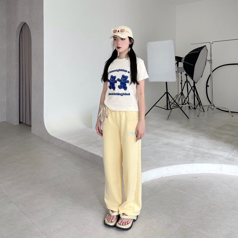 Áo thun baby tee Thời Trang MONO - GUMMY KEM