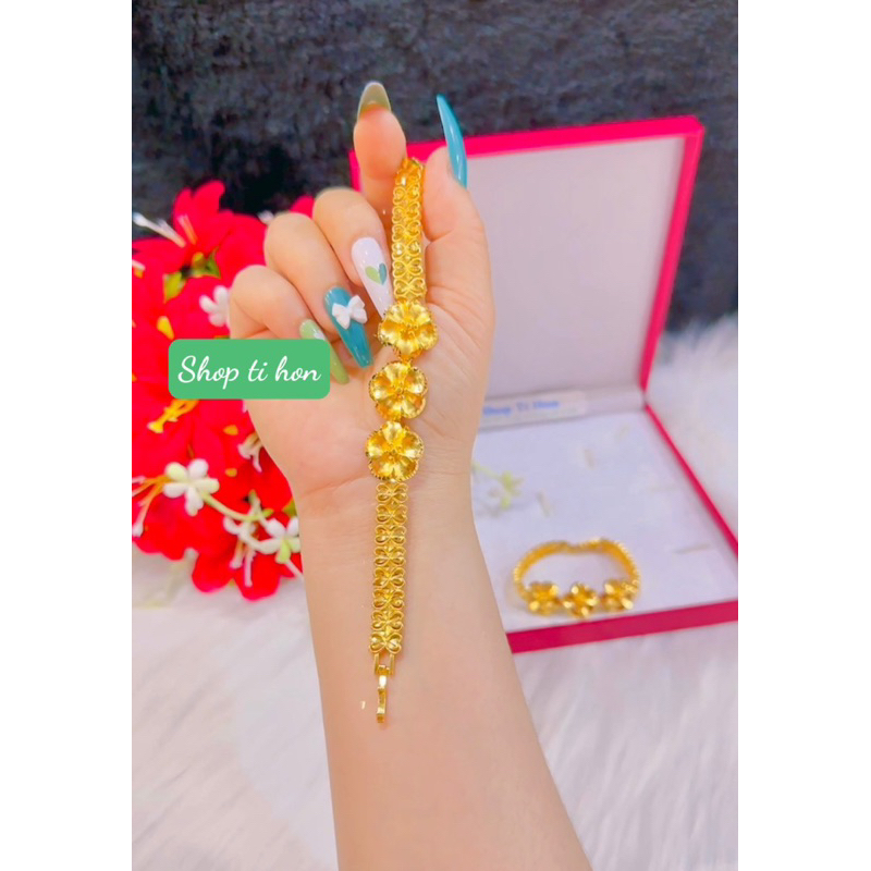 Lắc hoa 3 bông khoá hộp mạ vàng 24k cao cấp mẫu mới về ( khoá có kí hiệu )
