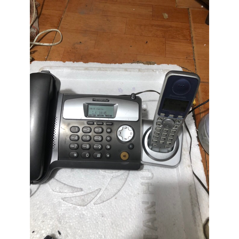 Máy điện thoại mẹ bồng con Panasonic  KX-TCD530