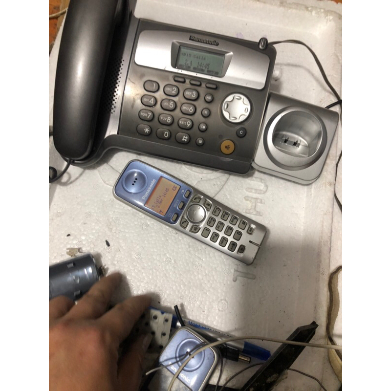 Máy điện thoại mẹ bồng con Panasonic  KX-TCD530