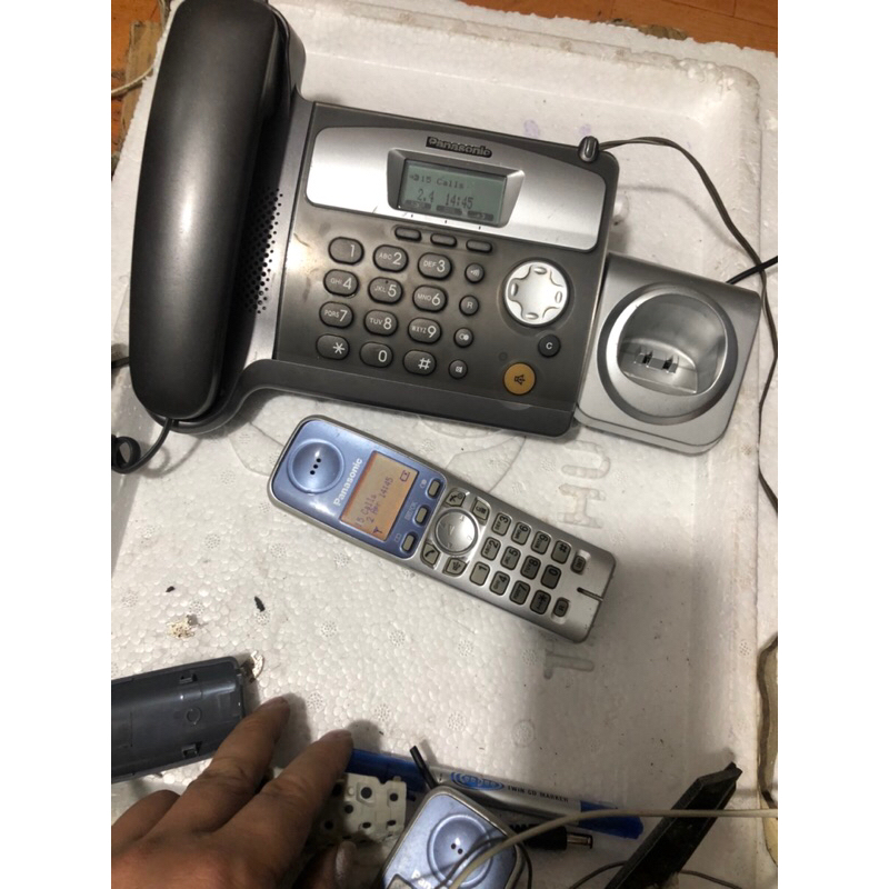 Máy điện thoại mẹ bồng con Panasonic  KX-TCD530